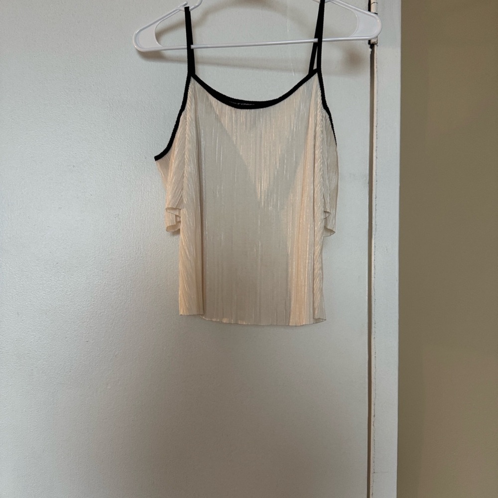 Express White Top - Picture 2 of 3